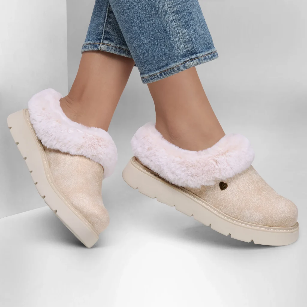 خرید کفش پشت باز کرم زنانه اسکچرز مدل 114762 OFWT BOBS Keepsakes Lite – Cozy Blend از کایانا اسپرت نمایندگی اسکیچرز