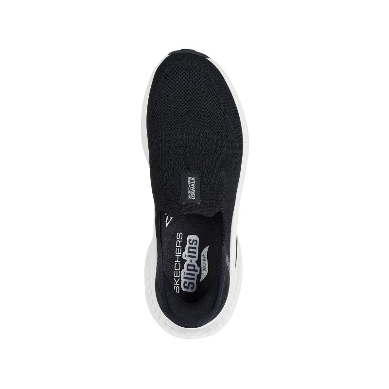خرید کفش مشکی آسان پوش زیره سفید زنانه اسکچرز مدل 125586 BKW Slip-ins: Go Walk Max Cushioning Arch Fit - Camila از کایانا اسپرتس